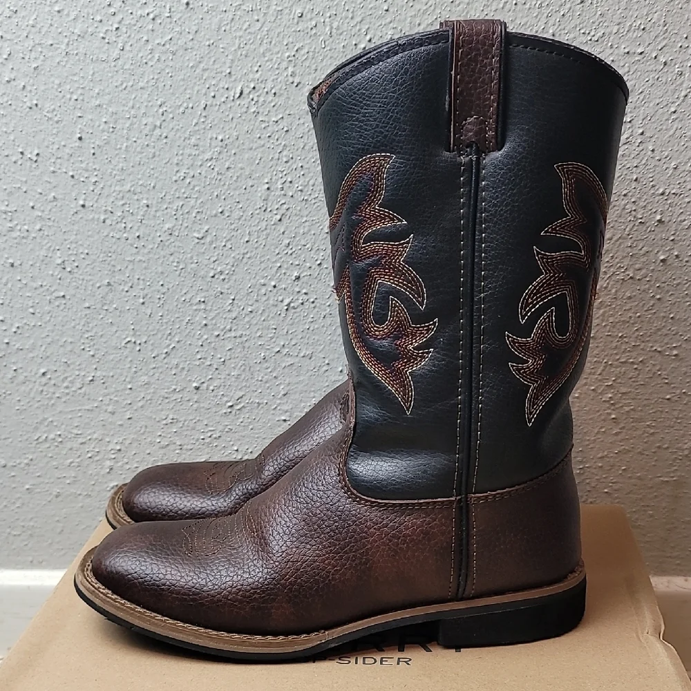 Boys Austin Black and Brown Western Boots Size 13y